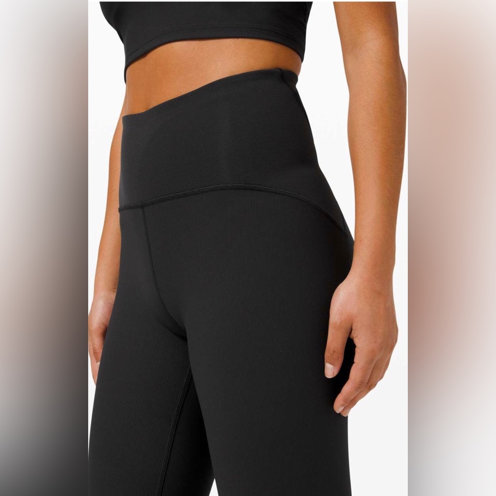 Lululemon Ribbed Contoured High-Rise Yoga Tight 28”